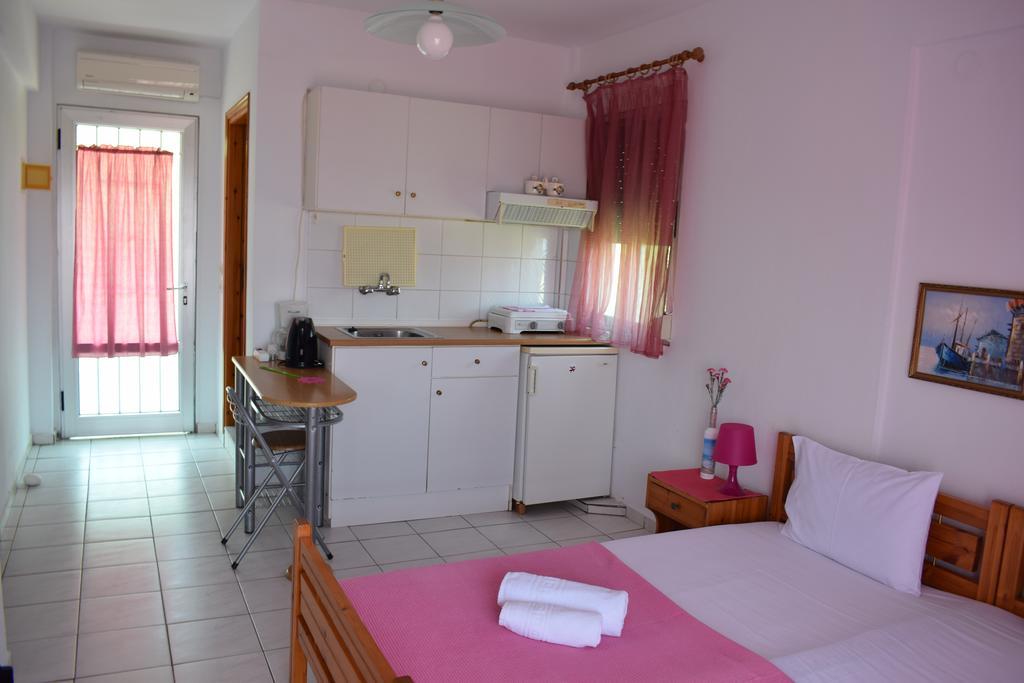 House Mantesos Apartment Koinira Ngoại thất bức ảnh