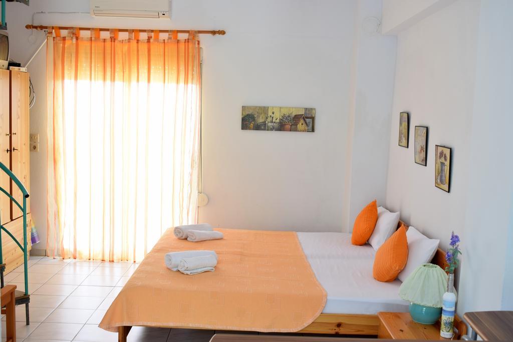 House Mantesos Apartment Koinira Ngoại thất bức ảnh